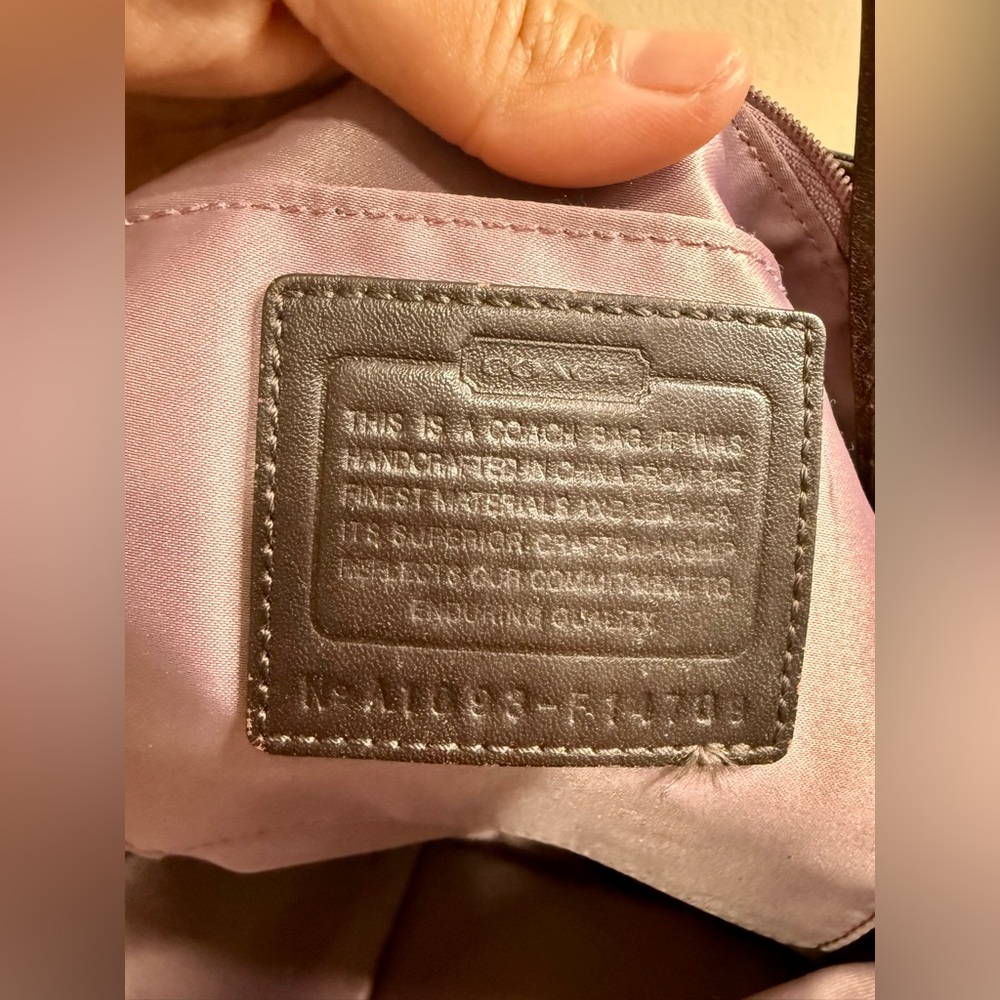 EUC Coach Zoe Brown Signature Shoulder Bag - Picture 8 of 8